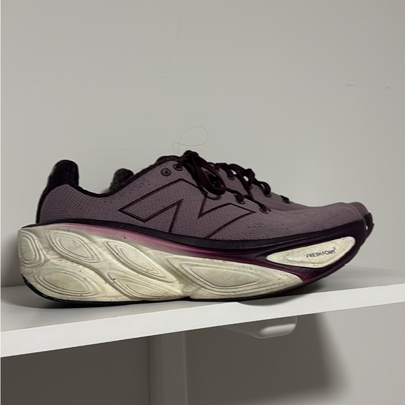 New Balance More Foam 9.5W - Picture 1 of 4